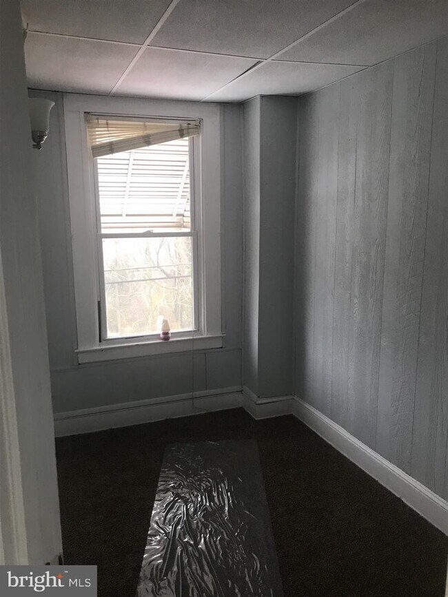 Foto del edificio - 3311 Ravenwood Ave