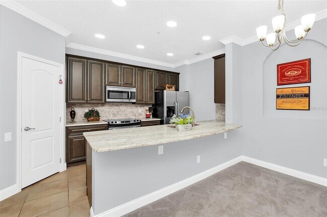 Building Photo - 8302 Portofino Dr