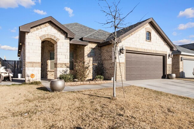 Foto del edificio - 5304 Congress Rd