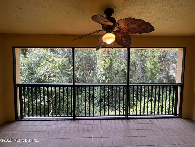 Foto del edificio - 9745 Touchton Rd