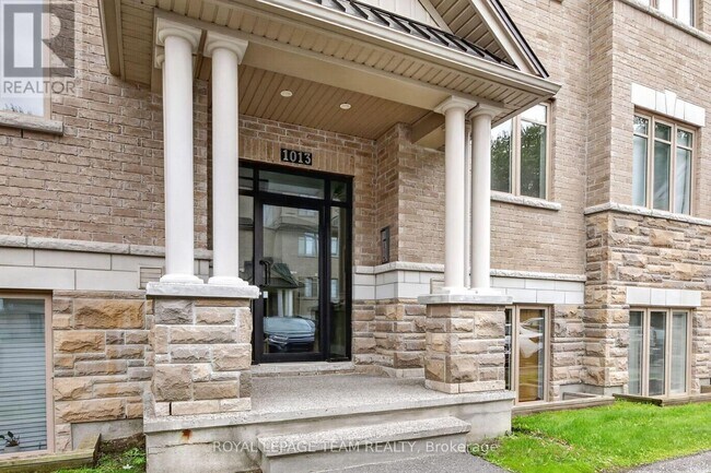 Building Photo - 1013 Beryl Private
