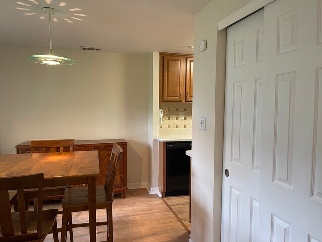 Entrance Foyer Coat Closet - 158 Cambridge Dr