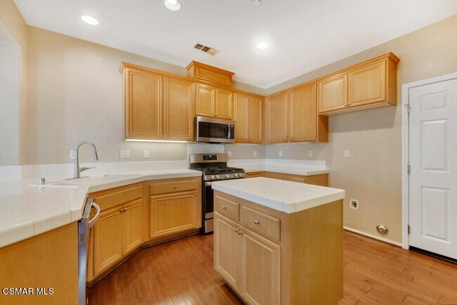 Foto del edificio - 122 Via Katrina