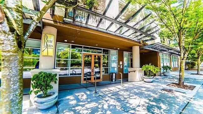Foto del edificio - 118 107th Ave NE