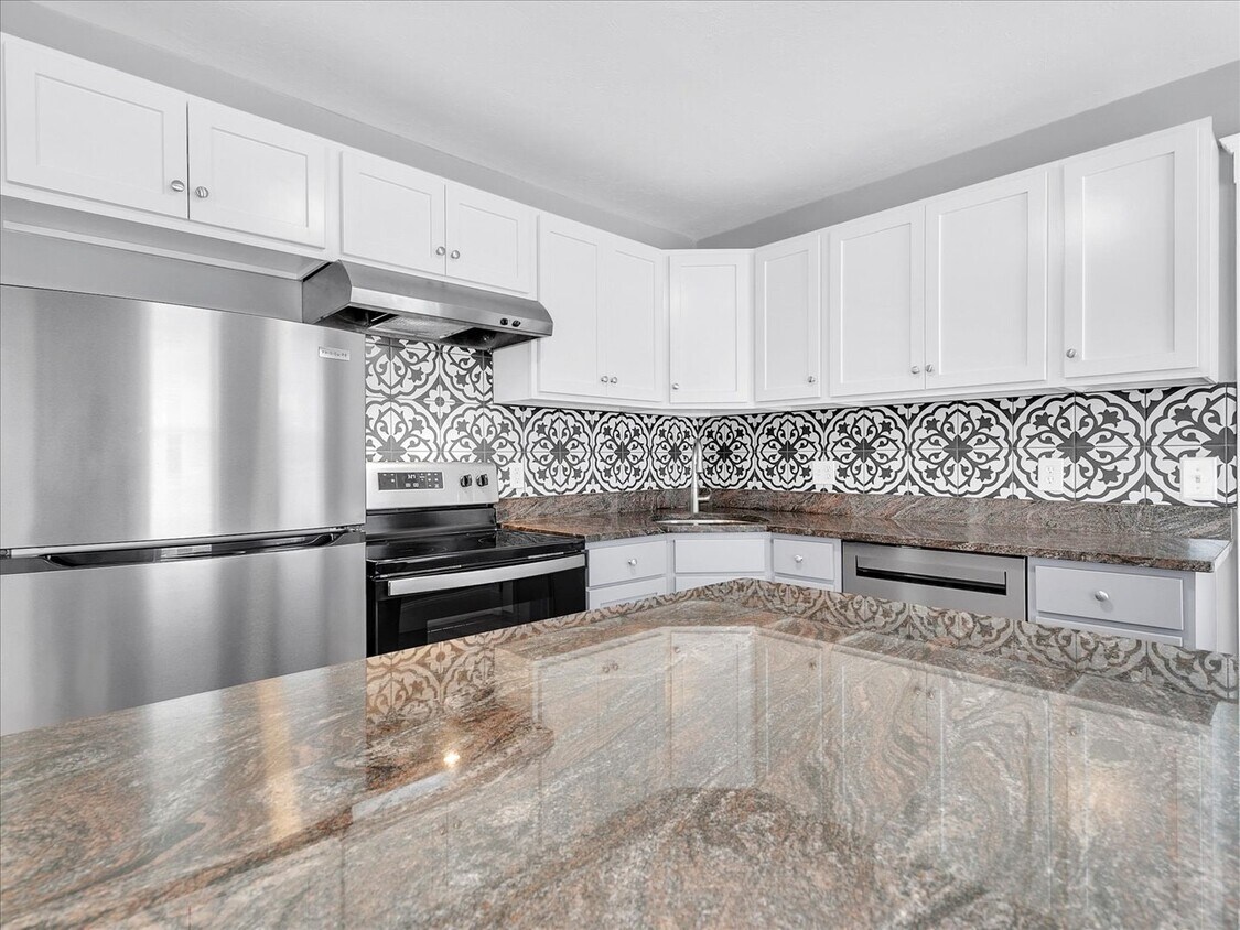 6 Hancock Street, Unit 2 Condo for Rent in Salem, MA