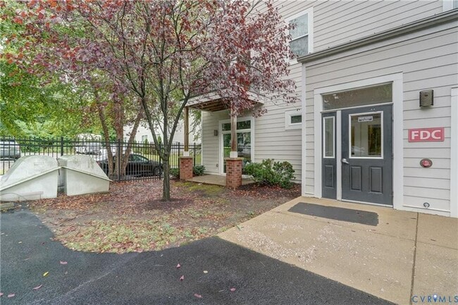 Foto del edificio - Luxury Downtown Condo with City Views | Newly Constructed | Utilities Included