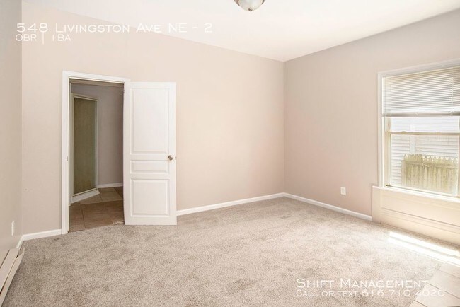 Foto del edificio - Updated Studio in Belknap Lookout!