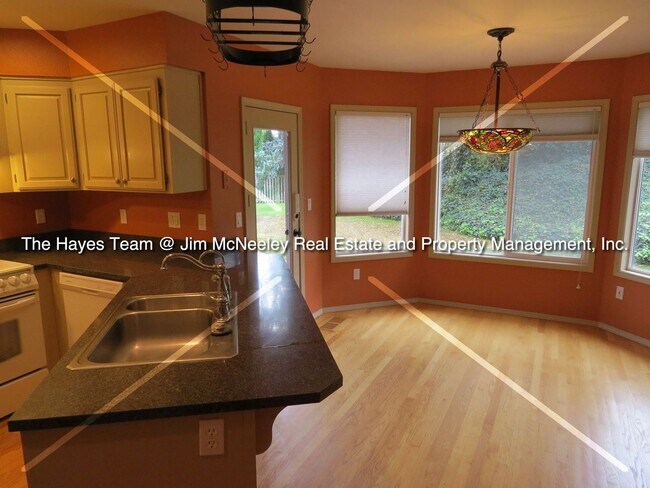 Building Photo - 4 br, 2.5 bath House - 15410 SW Gull Ct.