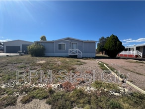 Building Photo - 957 S Saki Dr