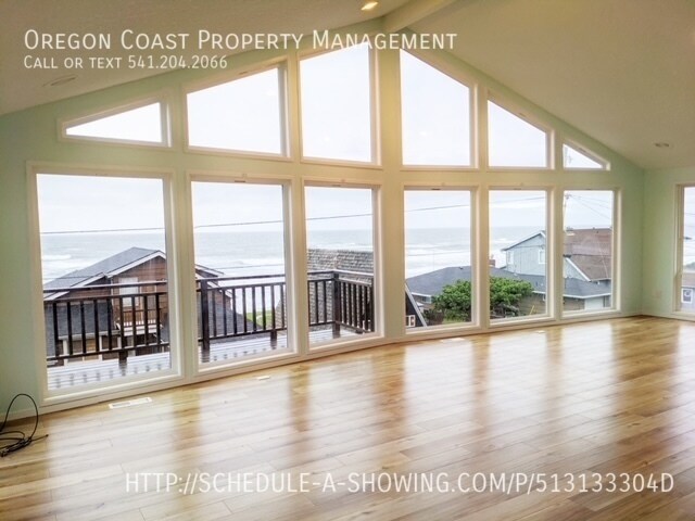 Foto del edificio - Outstanding 4 Bedroom House Lincoln City