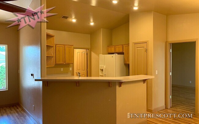 Building Photo - Home in Prescott Valley