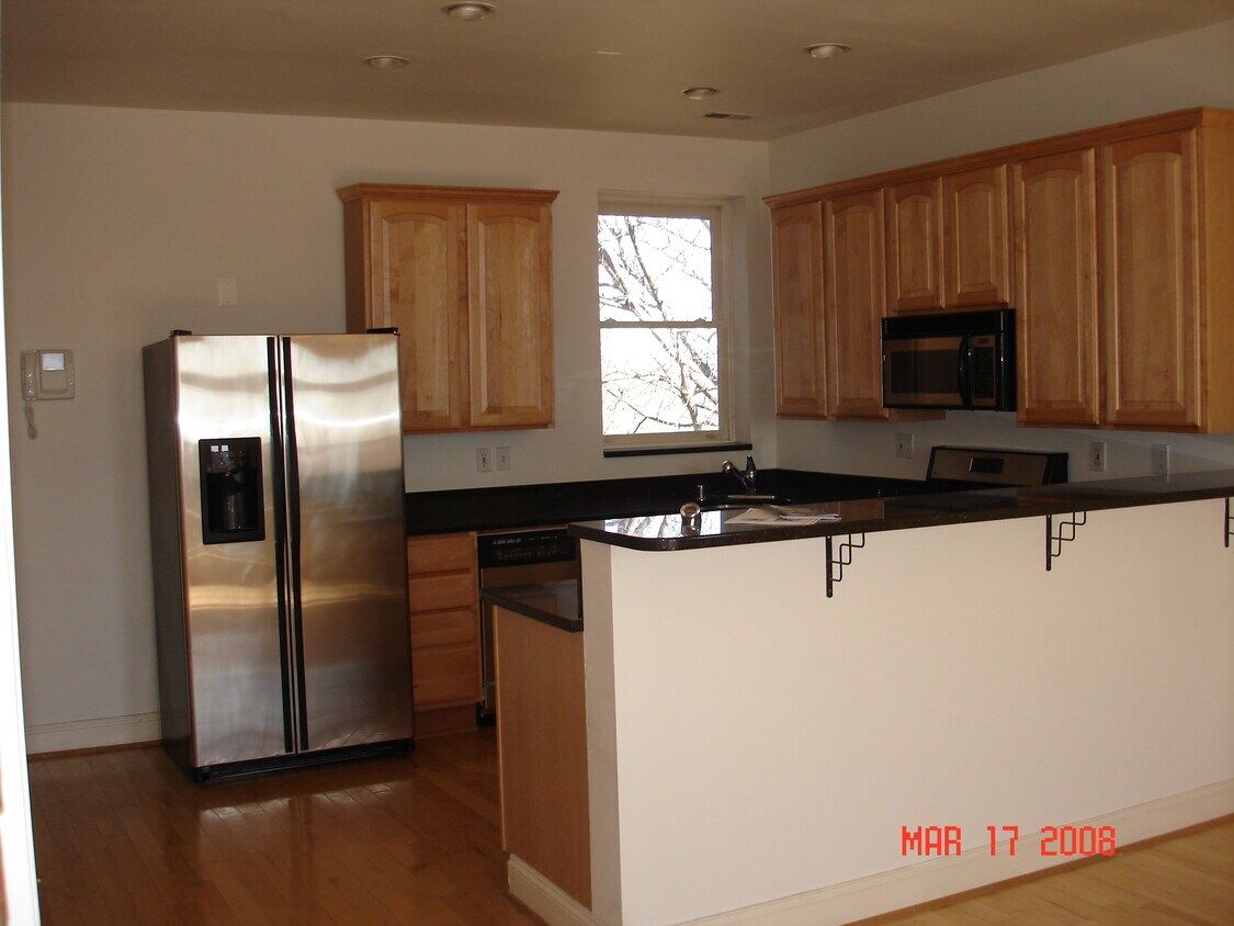 Kitchen - 115 New York Ave NW