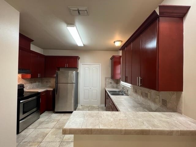 Building Photo - 710 Alta Vista Dr