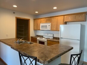 Building Photo - 3636 Calvert Rd