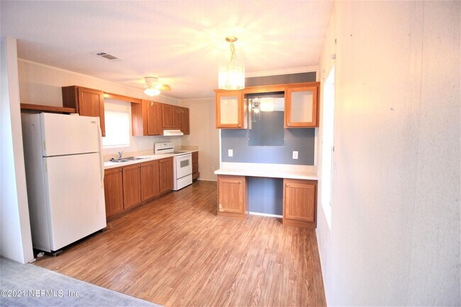 Building Photo - 467 Olive Cir
