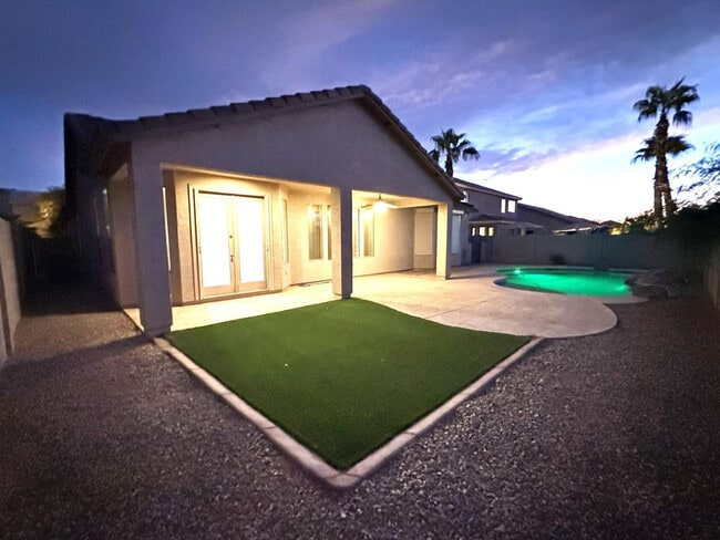 Building Photo - 1812 E Beverly Rd