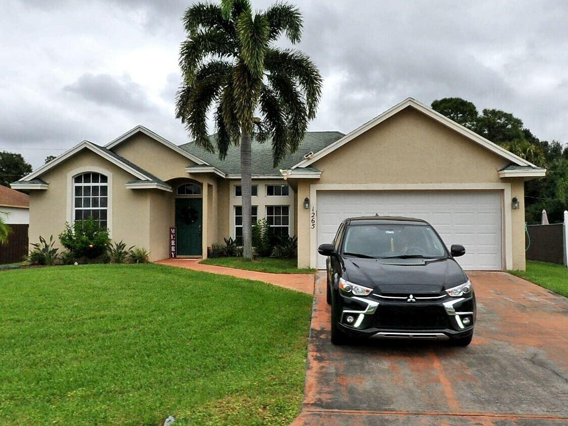 1265 SW Fletcher Ln, Port Saint Lucie, FL 34953 House Rental in Port