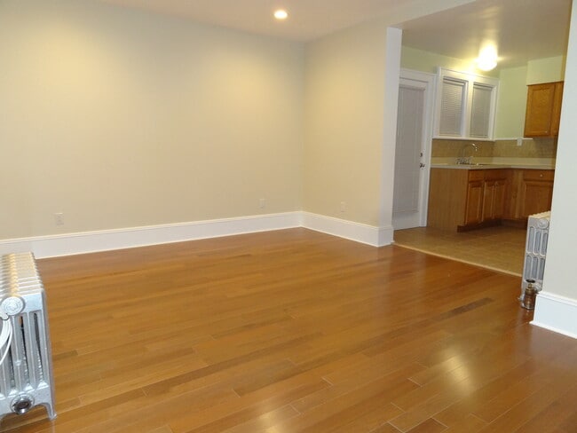 Foto del edificio - 925 Wootton St