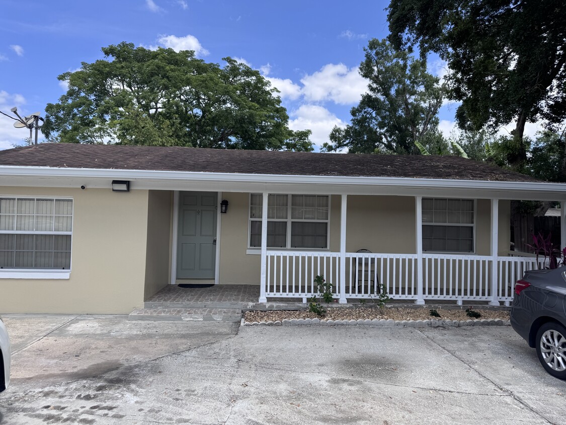 Foto principal - 613 E Carroll St