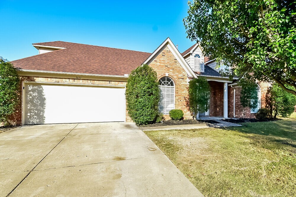 Foto principal - 5651 Carter Dr