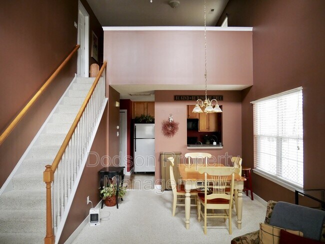 Foto del edificio - 4608 Twin Hickory Lake Dr