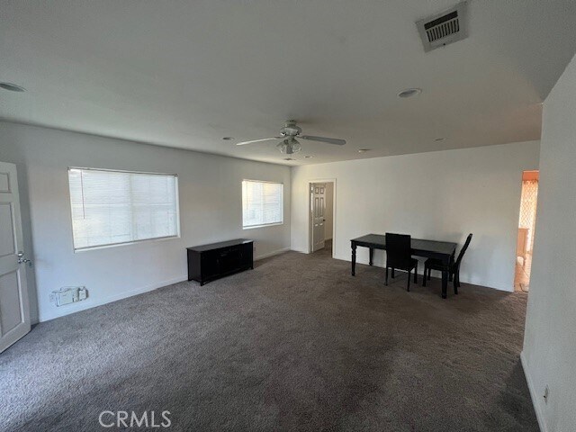 Foto del edificio - 11673 Perris Blvd