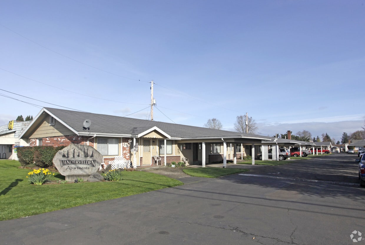 Primary Photo - Vandervelden Apartments