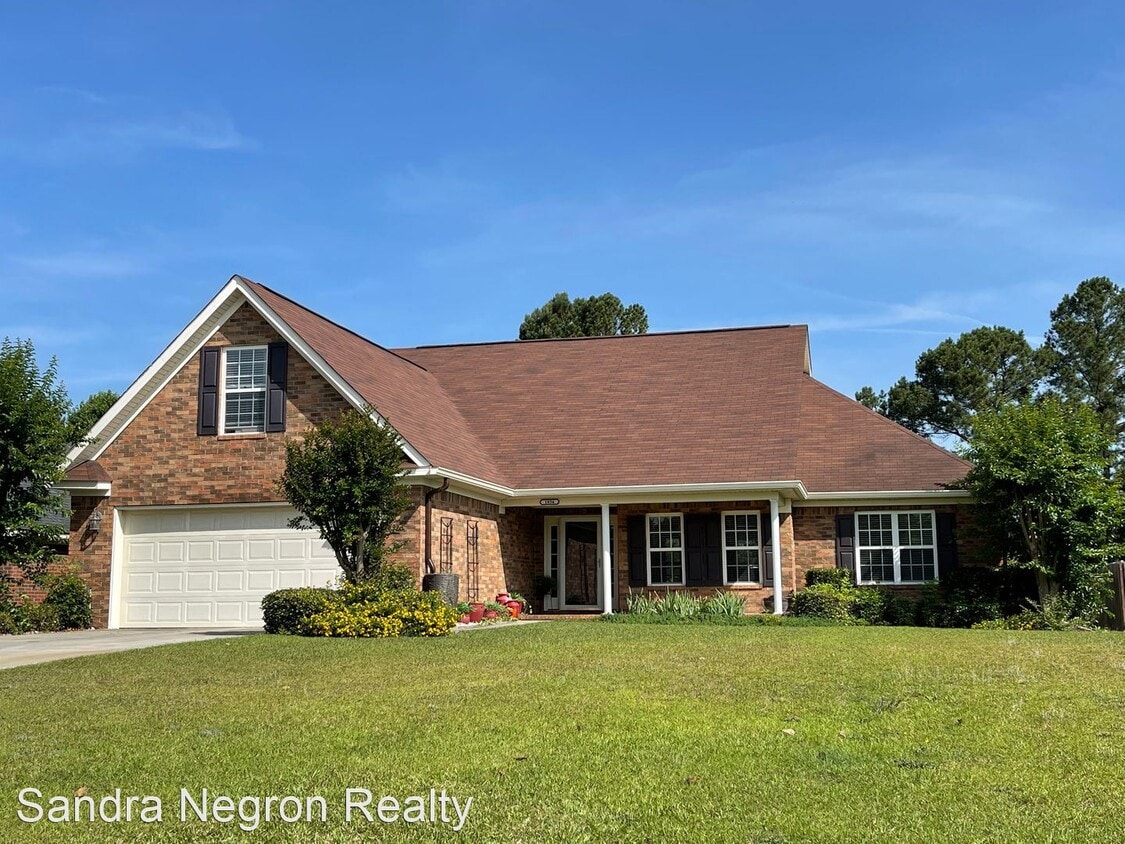 4 br, 2 bath House 1836 Long Creek Falls Rd House Rental in