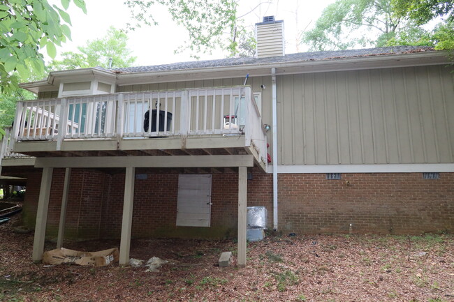 Building Photo - 680 Herring Dr