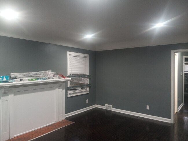 Foto del edificio - Section 8 Ready: 4-Bedroom 2-Bathroom