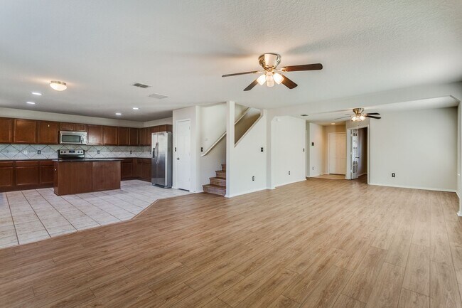 Foto del edificio - Ready for Rent!
