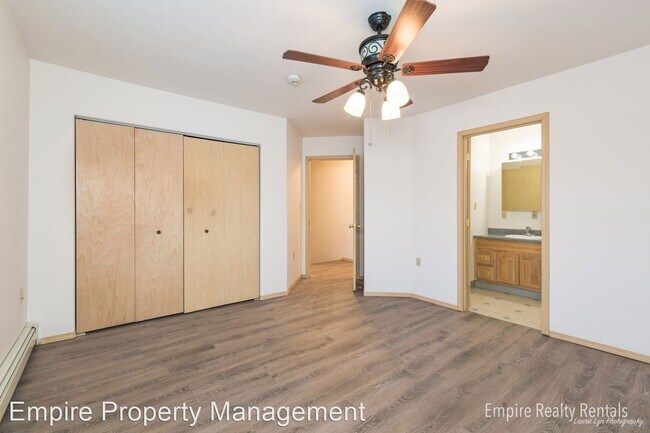 Building Photo - 3 br, 2.5 bath House - 1524 28th Avenue Un...