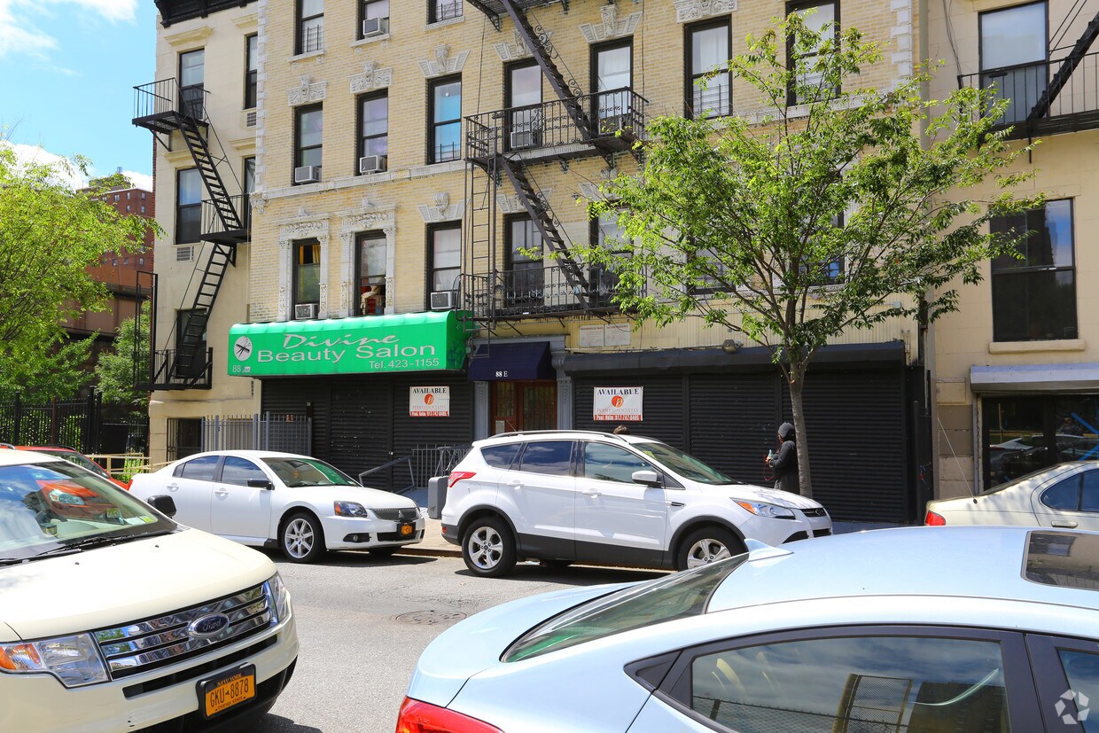 Building Photo - 88 E 111th St