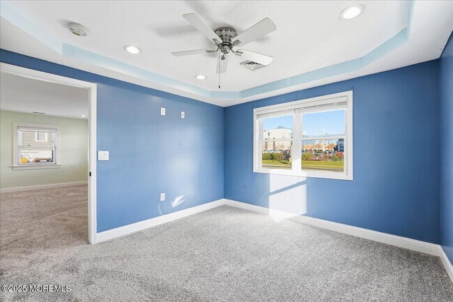 Foto del edificio - 674 Park Ave