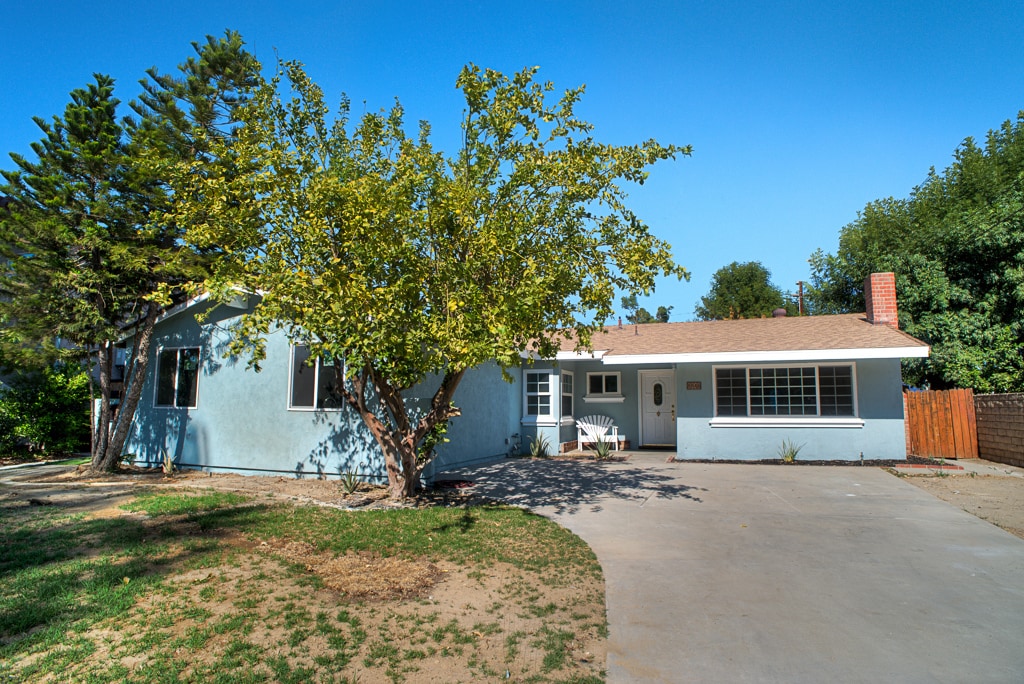 Primary Photo - 8846 Laramie Ave