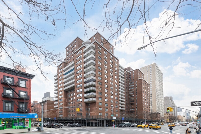 York Hill Apartments