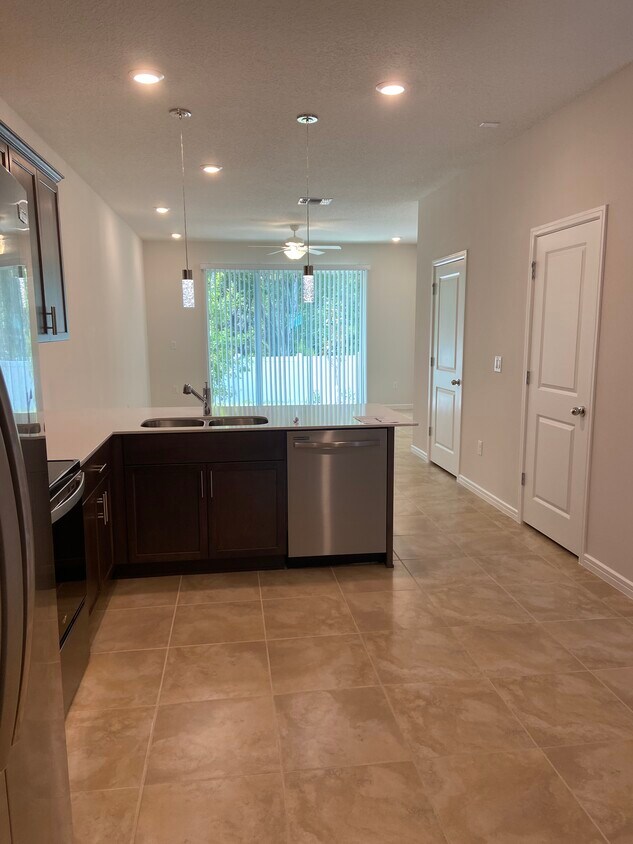 Foto principal - 2910 Deer Pine Trl