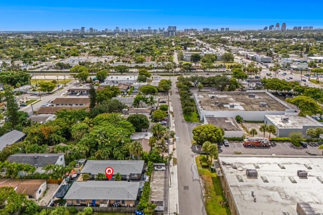 Photo - 1035 - 1037-1037 NE 32nd St Apartment