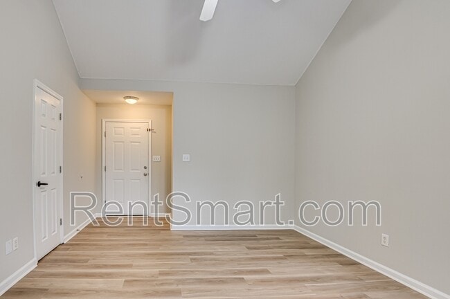 Foto del edificio - 4705 E Creek Mill Ct