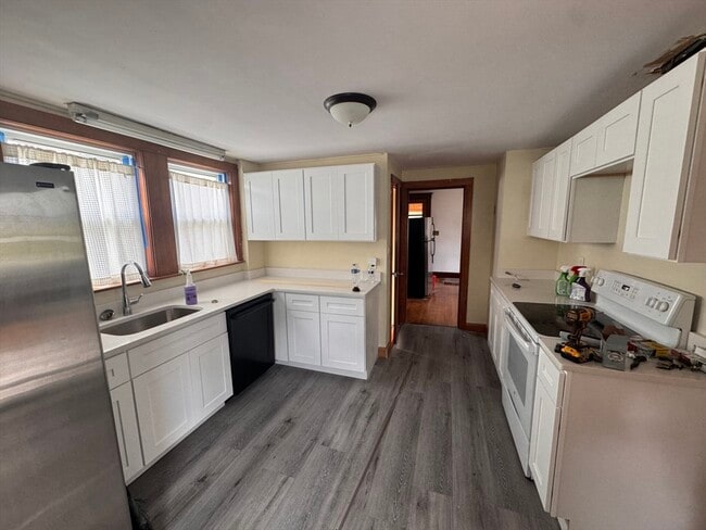 Building Photo - 126 Bromfield St