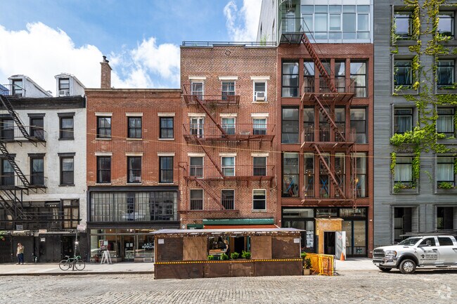 Building Photo - 47 Bond St