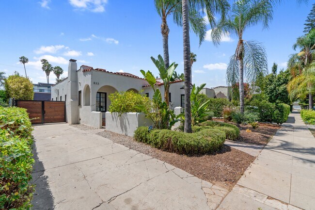 Foto del edificio - 833 N June St