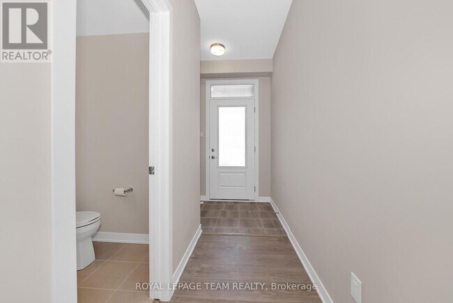 Building Photo - 48 Pumice Pl