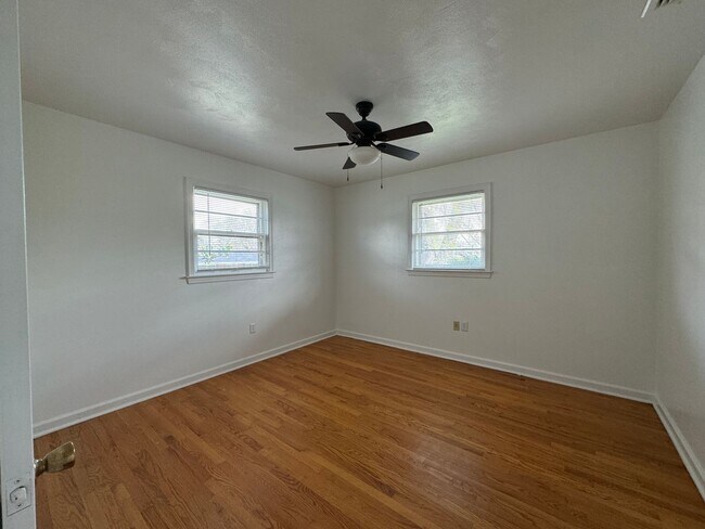 Foto del edificio - 4521 Northridge St NE