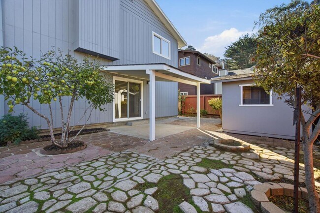 Foto del edificio - 511 Buel Ave