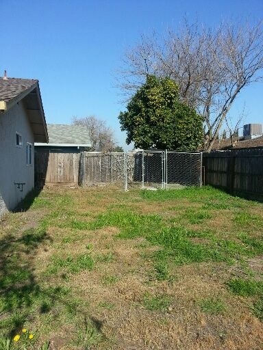 Foto del edificio - 1720 Crestwood Circle Stockton CA 95210