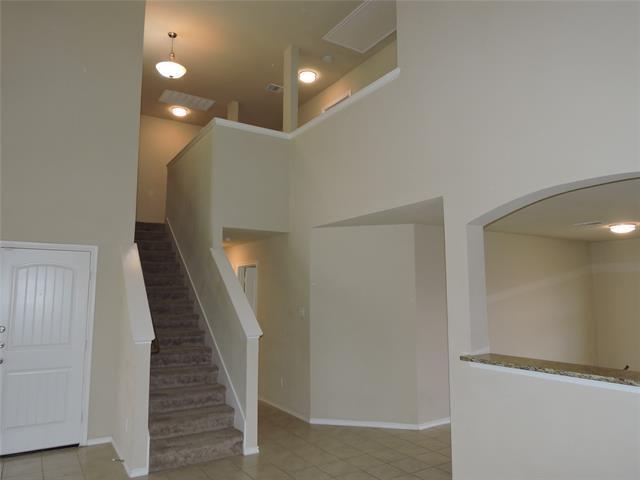 Building Photo - 1109 Basswood Ln