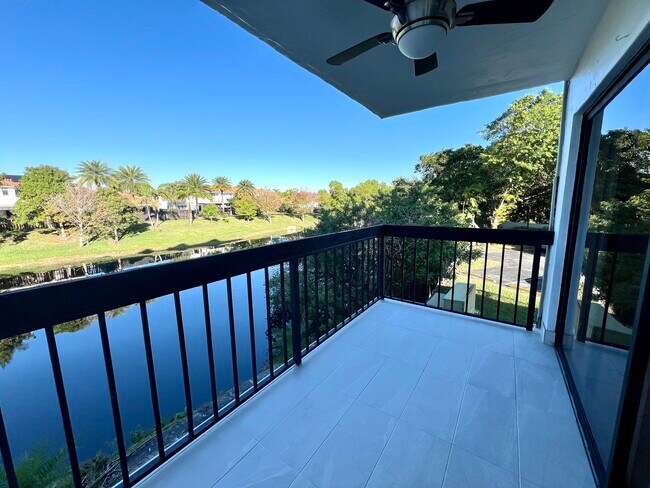 Foto del edificio - 10315 NW 9th Street Cir