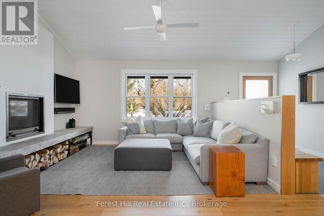 Building Photo - 569300 Side Rd 6