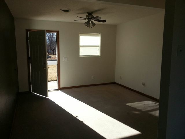 Foto principal - 136 E Elm St